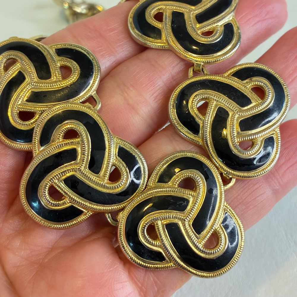 Vintage Gold Tone Knot Necklace Black Enamel Articulated Statement 16"